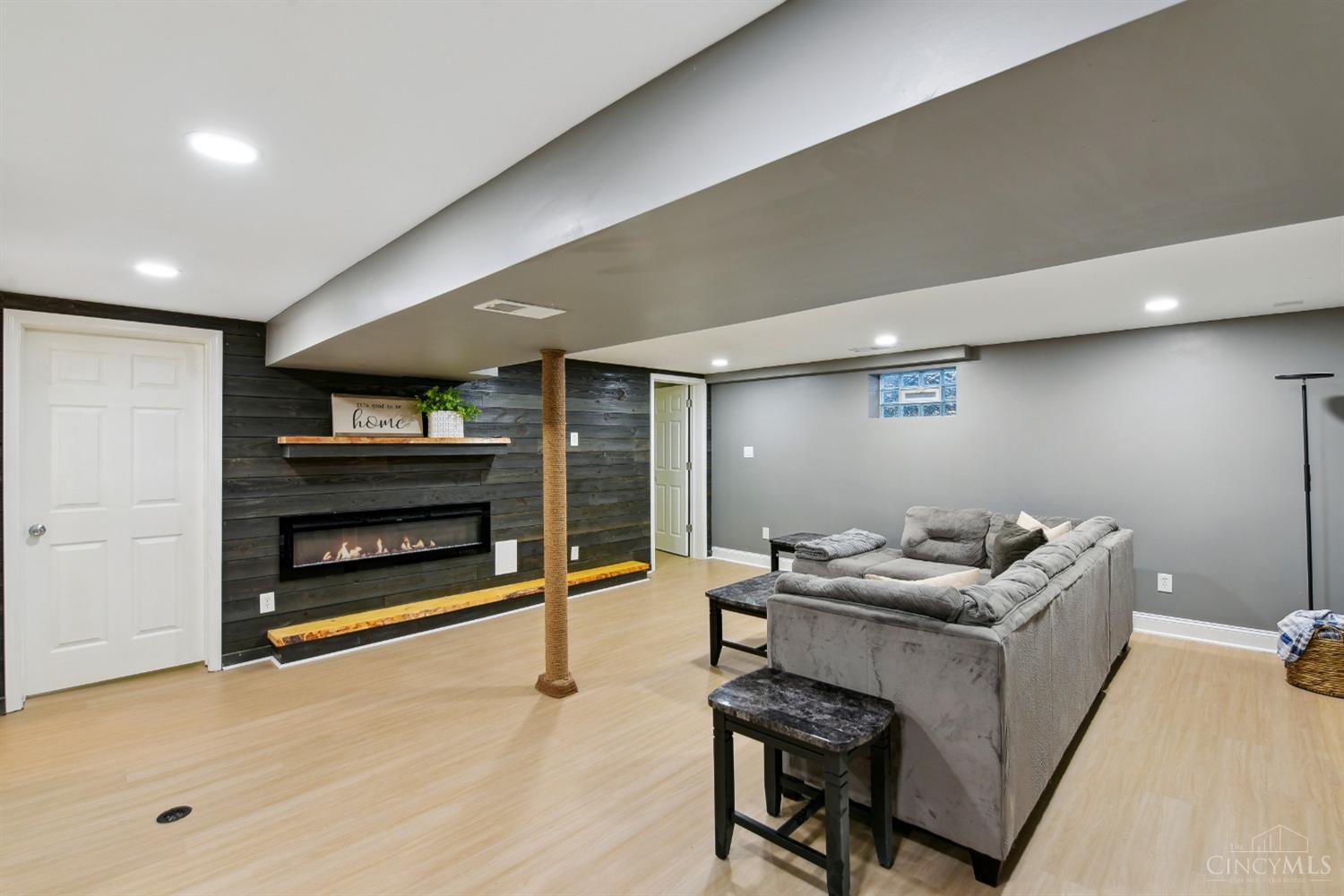 5429 Lever Court