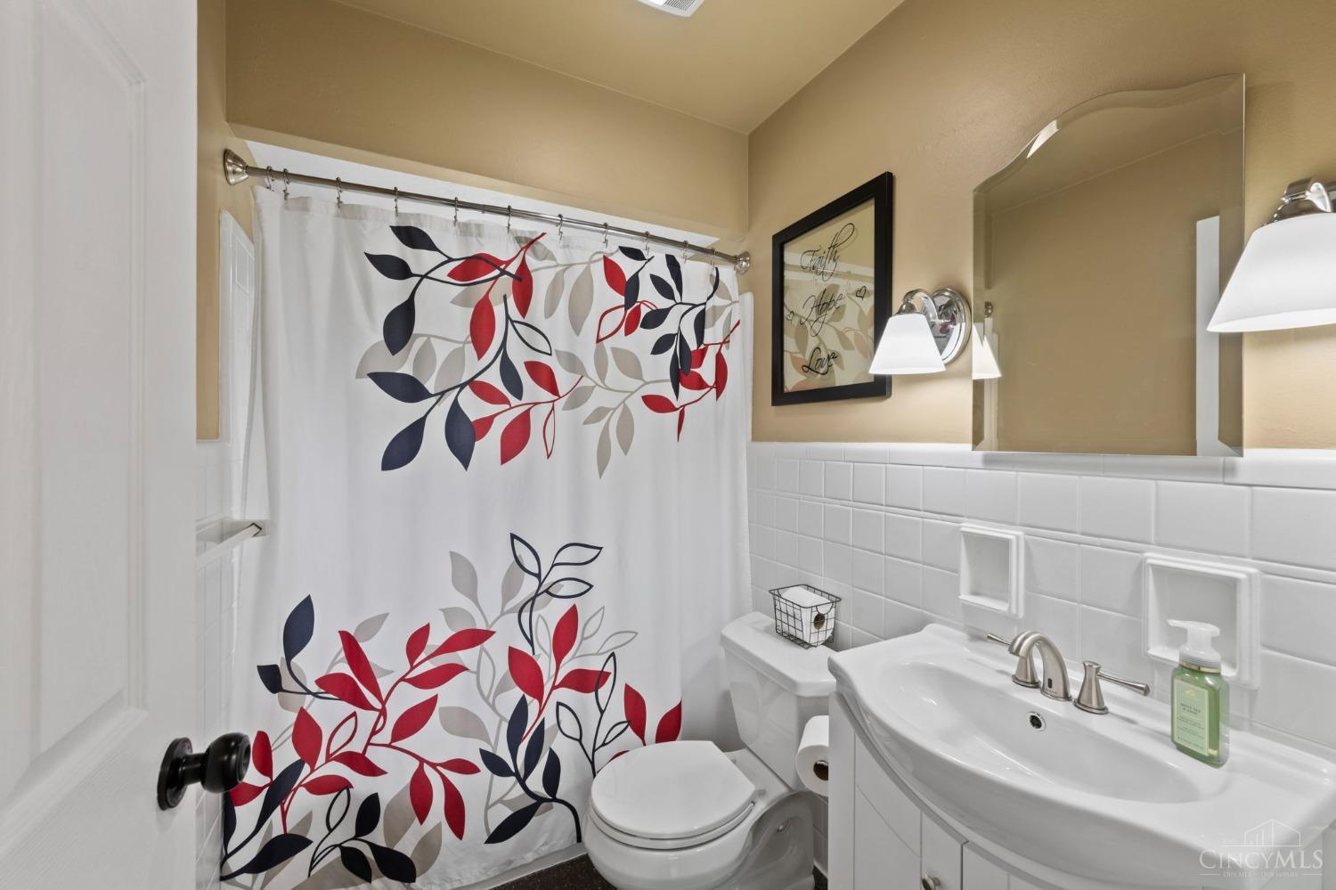 3748 Frondorf Avenue