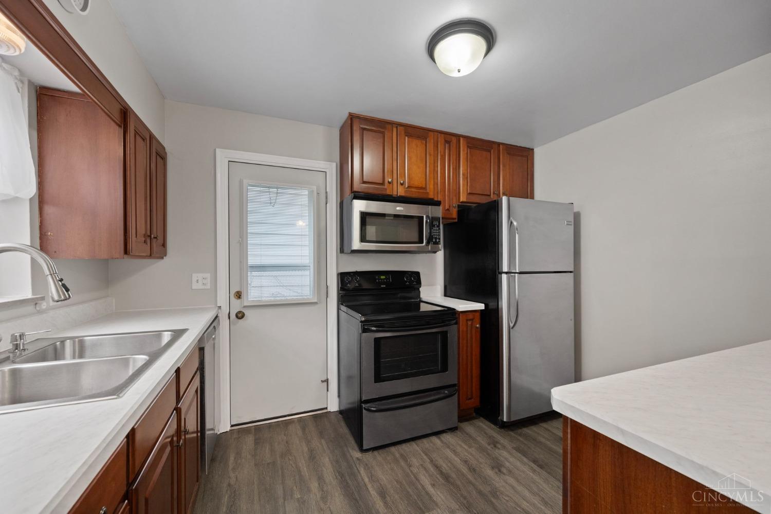 3748 Frondorf Avenue