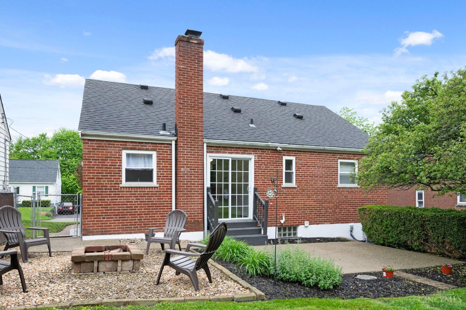 3748 Frondorf Avenue