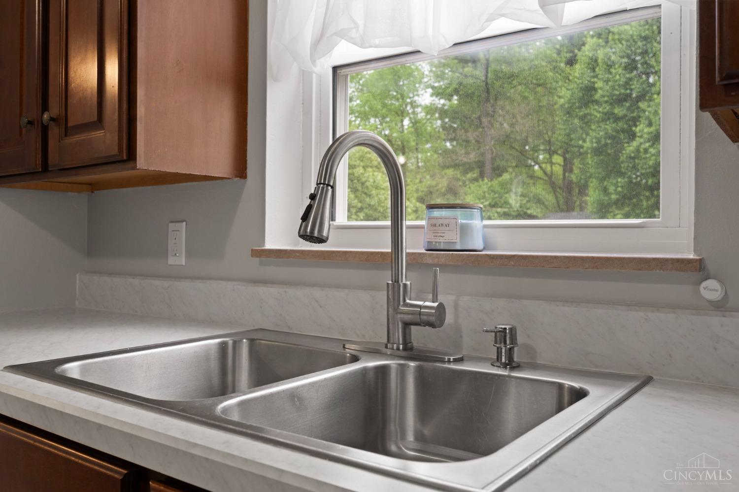 3748 Frondorf Avenue