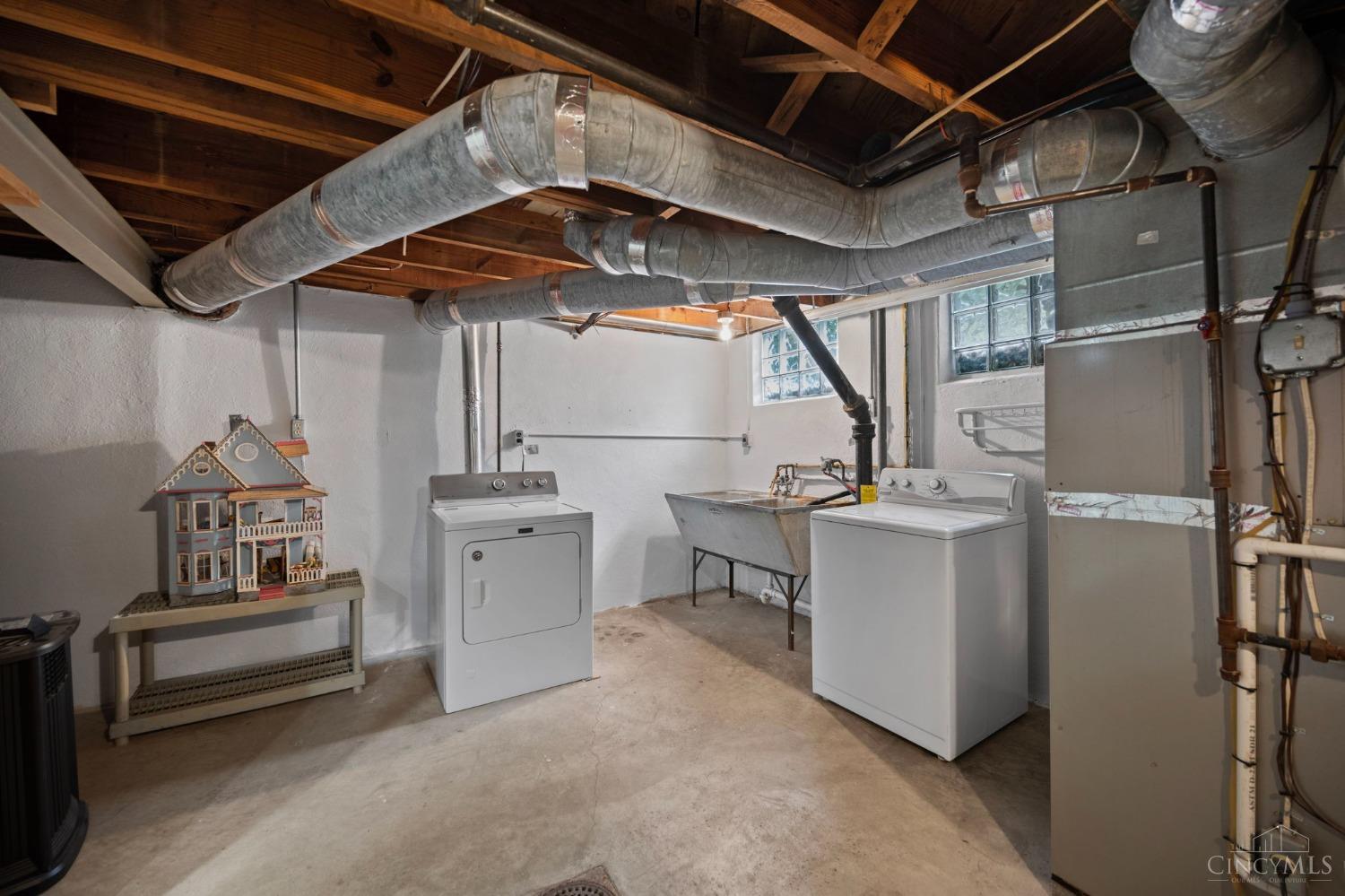 3748 Frondorf Avenue