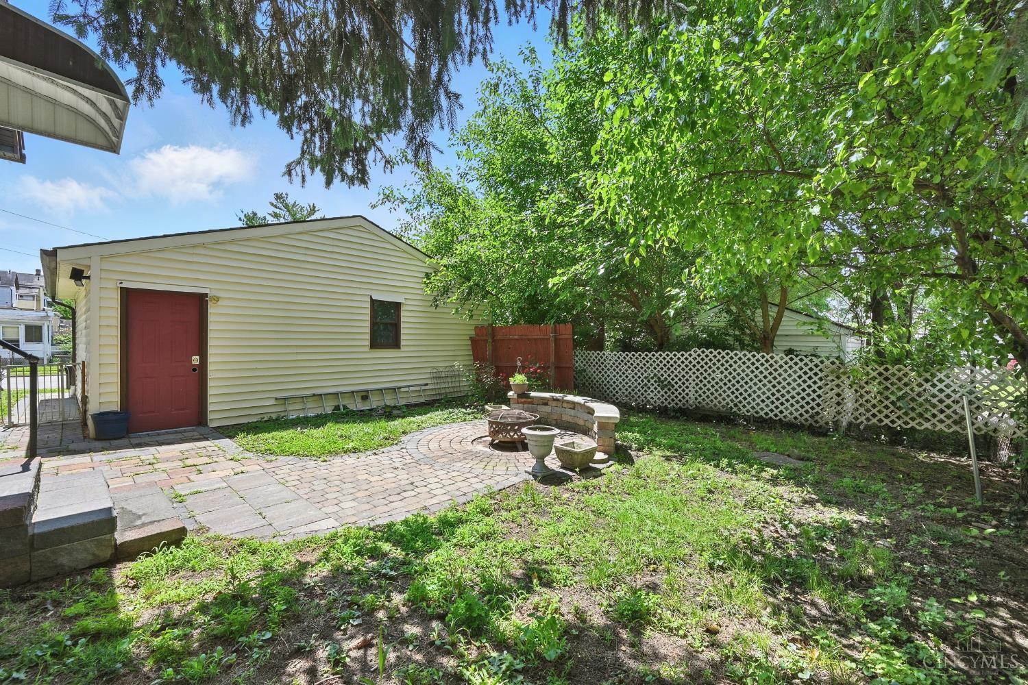 203 W Seventieth Street