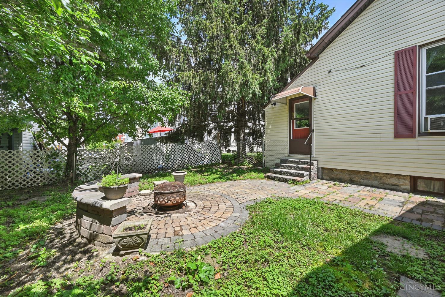 203 W Seventieth Street