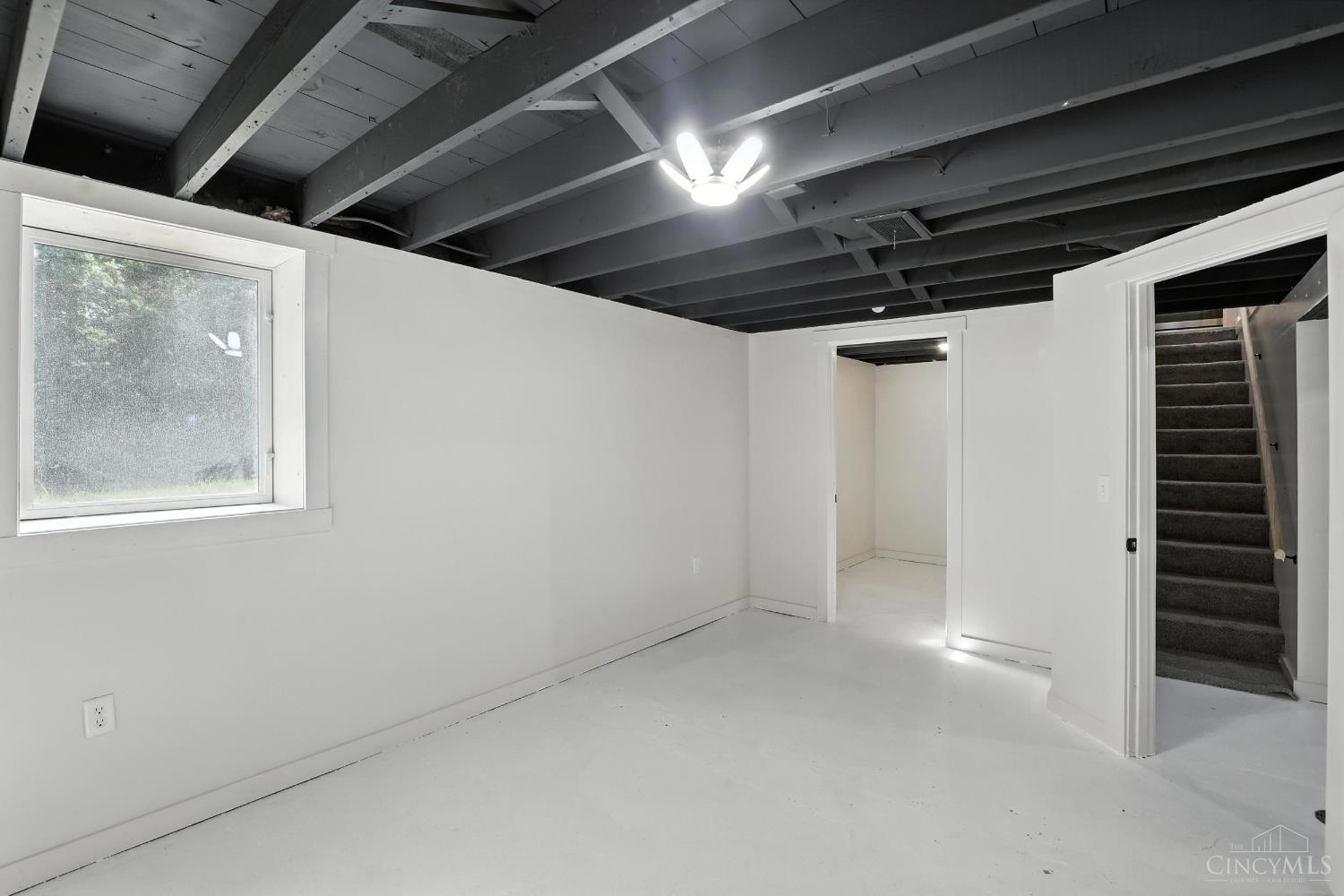 6040 Parrakeet Drive