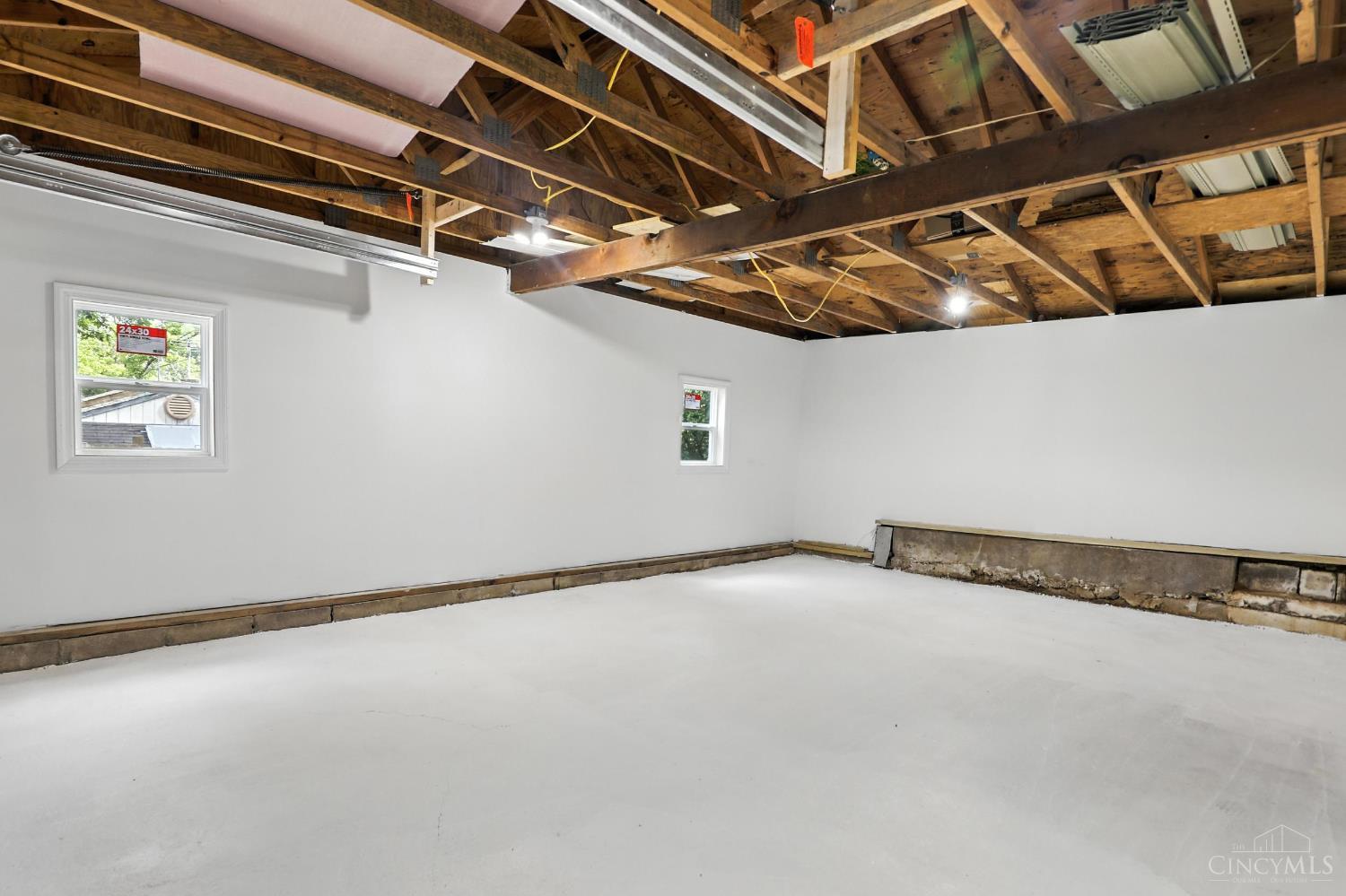 6040 Parrakeet Drive