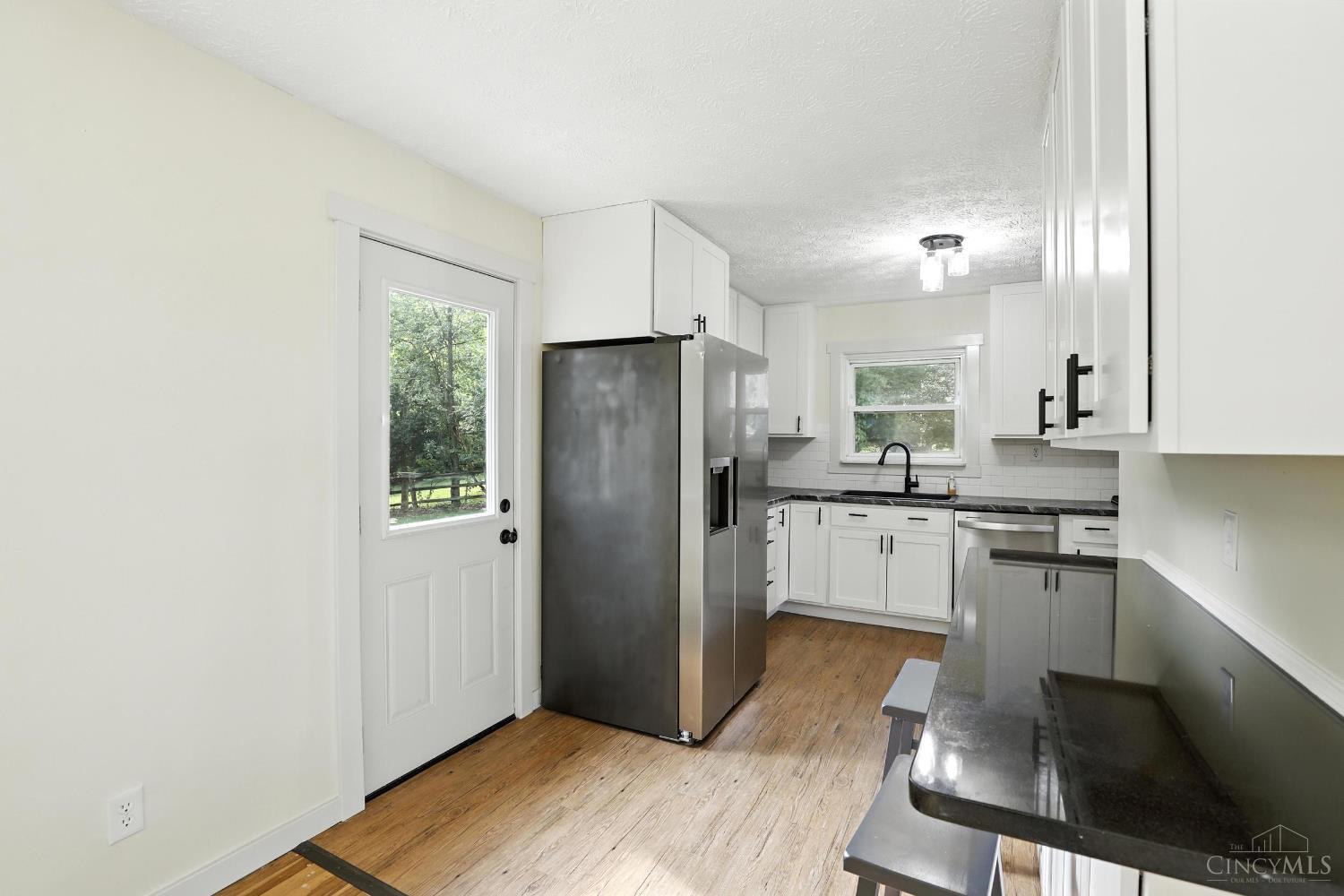 6040 Parrakeet Drive