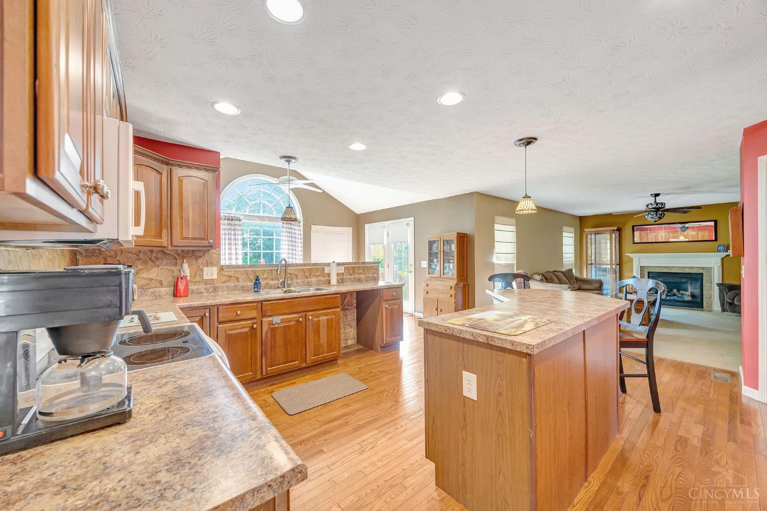 5441 Gwendolyn Ridge