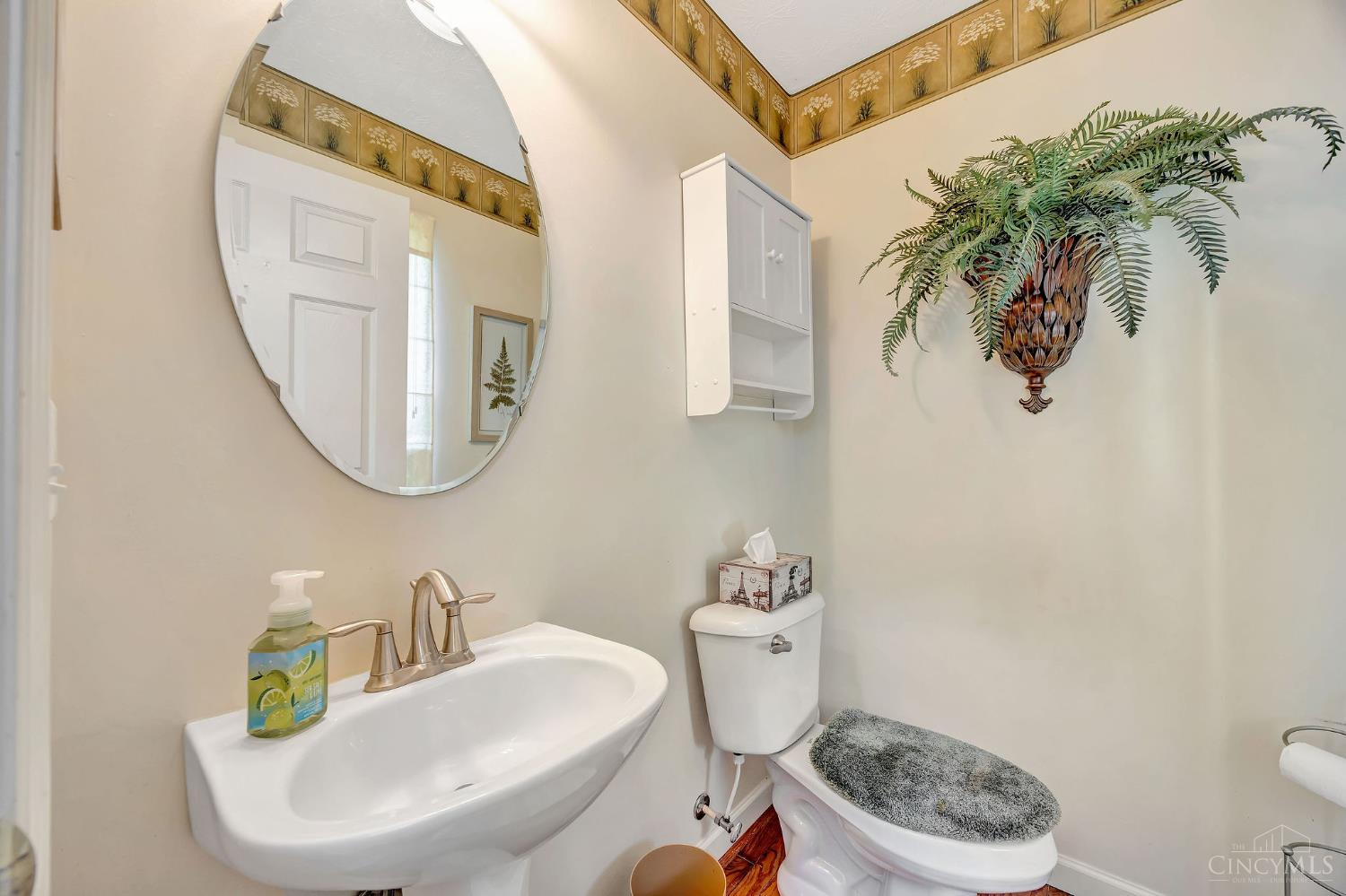 5441 Gwendolyn Ridge