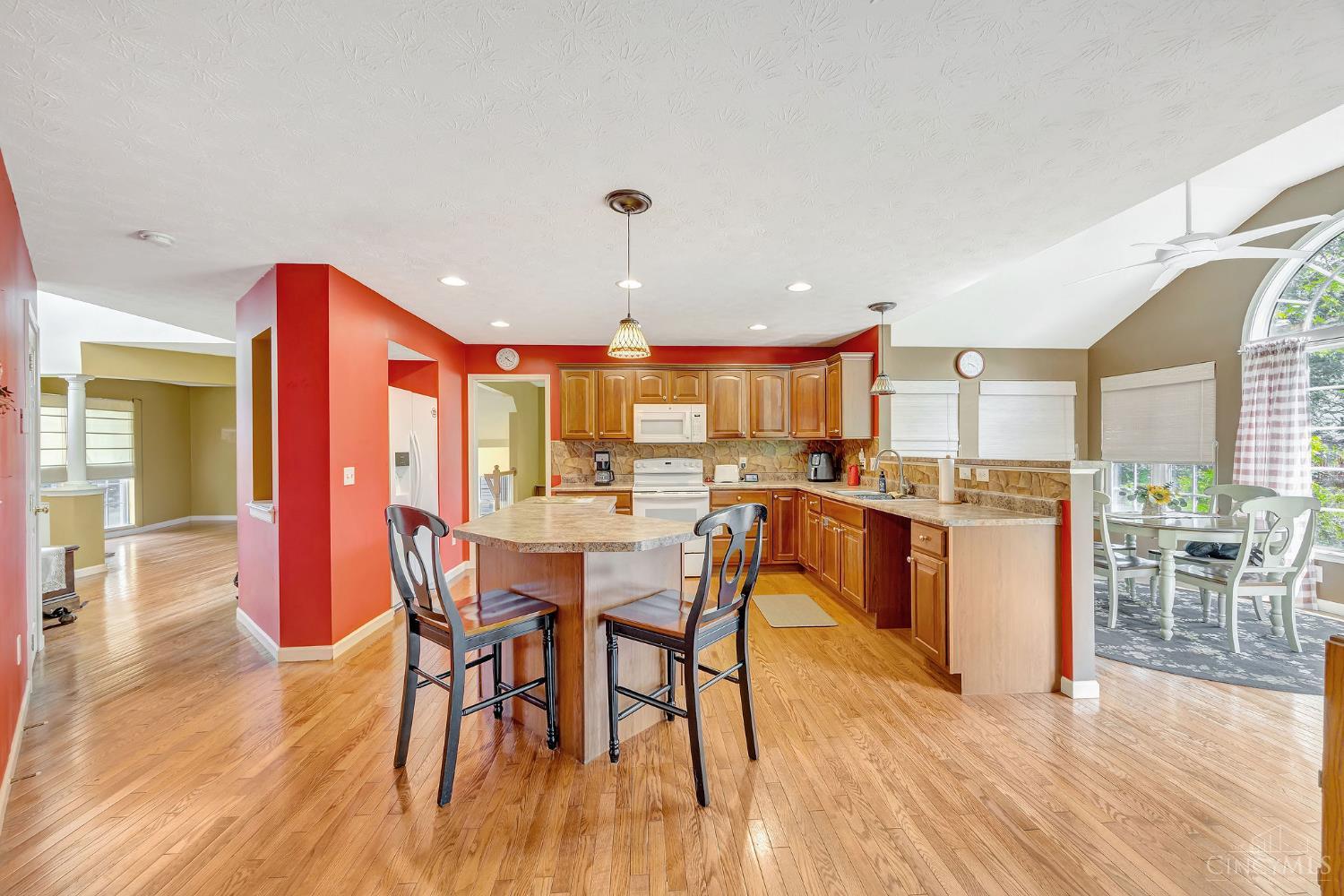 5441 Gwendolyn Ridge