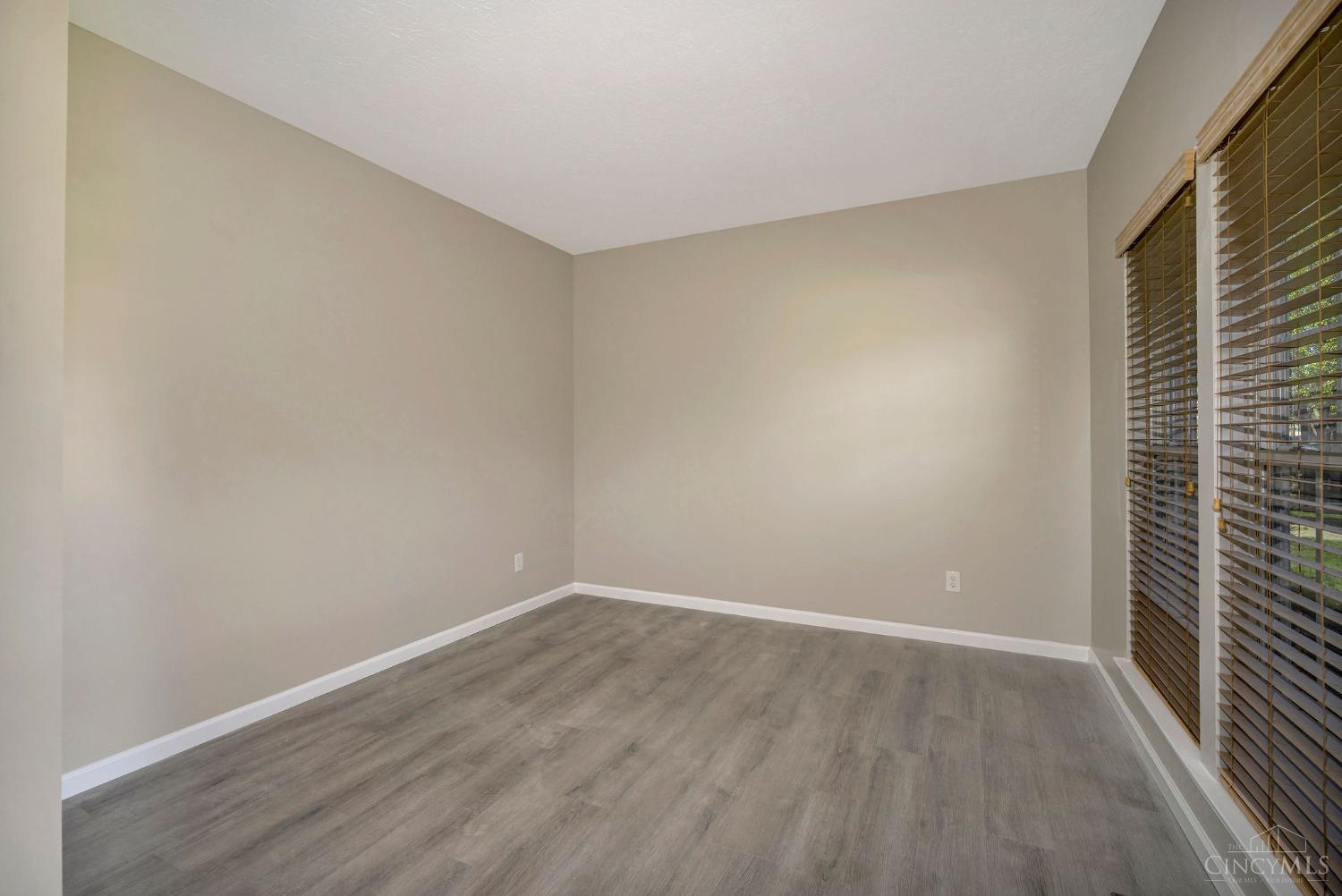 8105 Vegas Circle