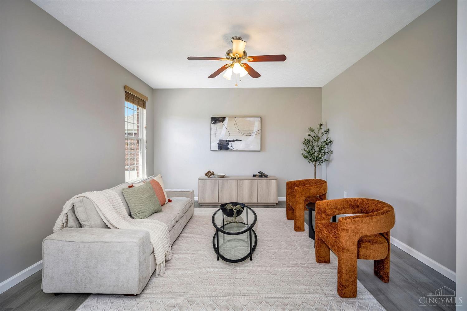 8105 Vegas Circle