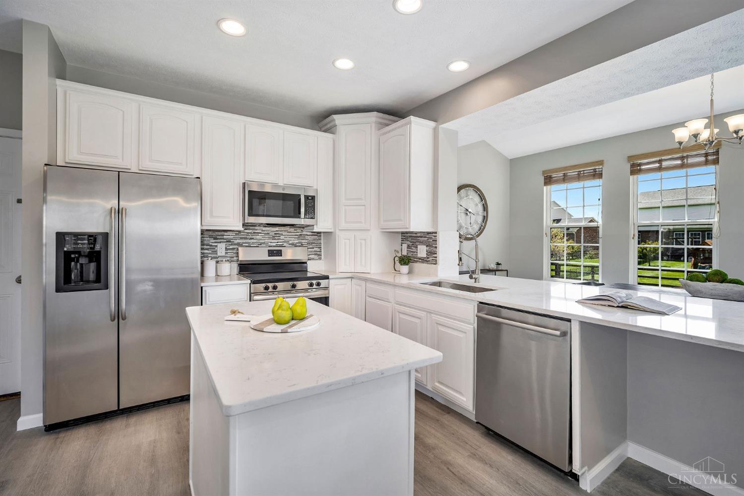 8105 Vegas Circle