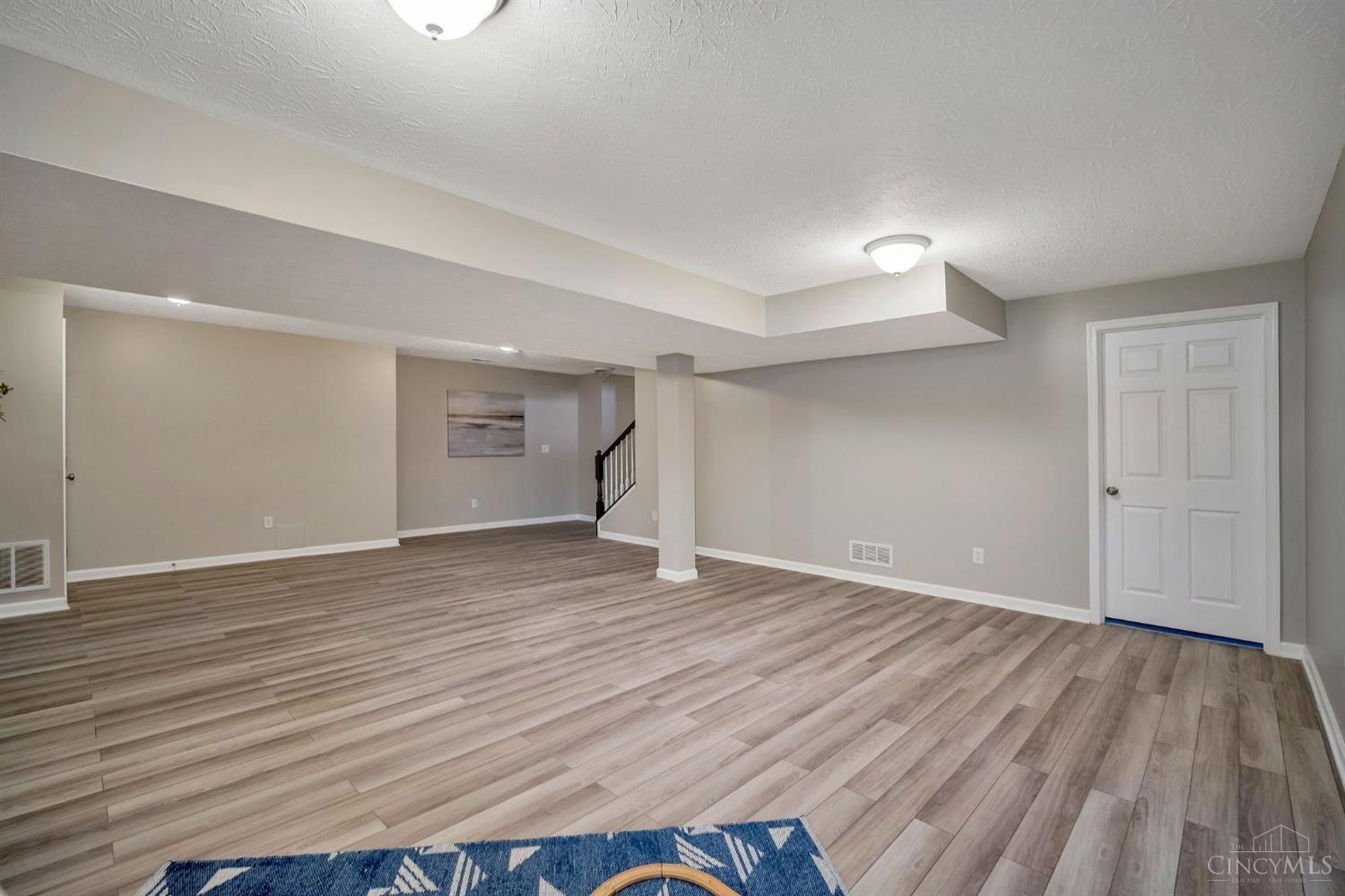 8105 Vegas Circle