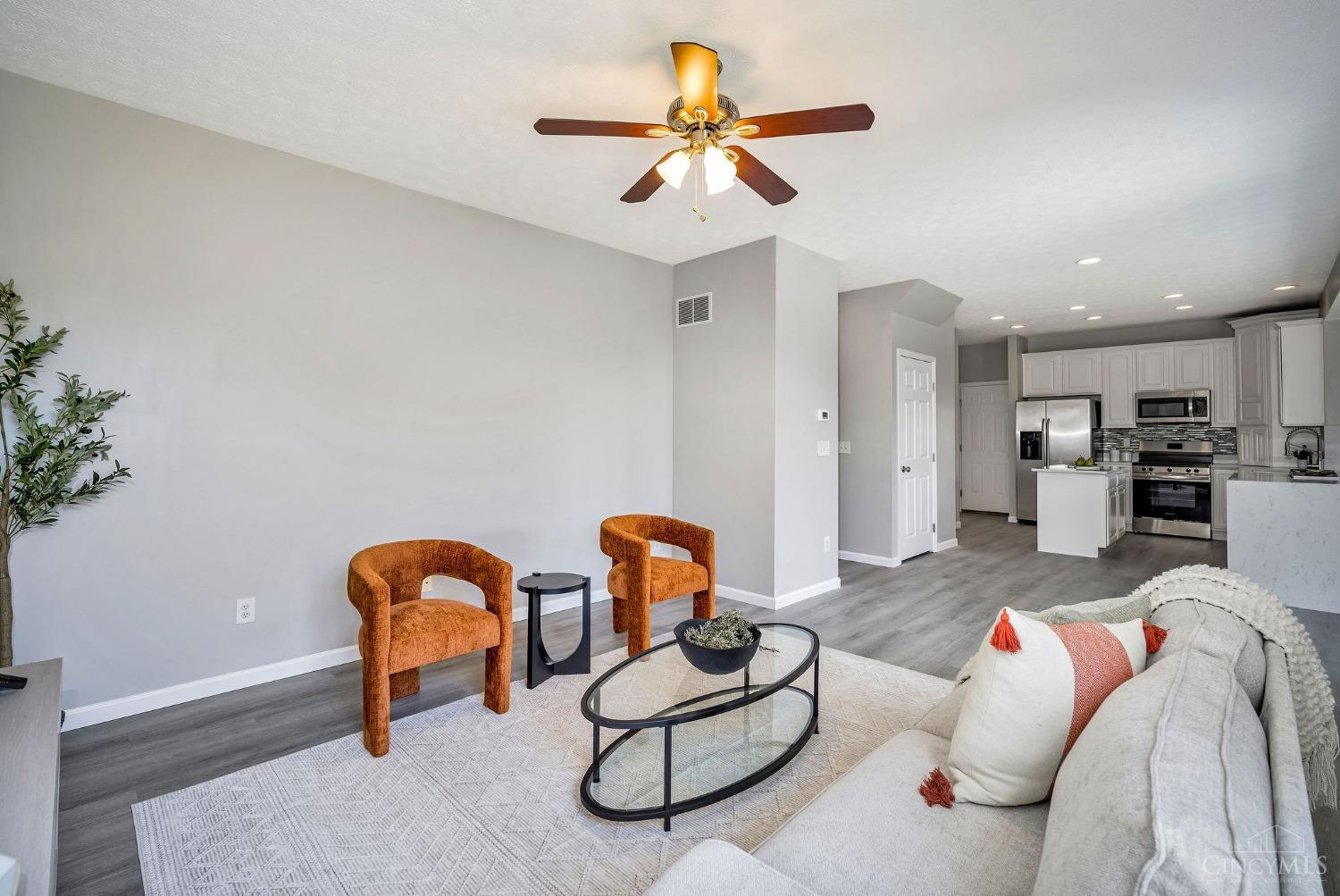 8105 Vegas Circle