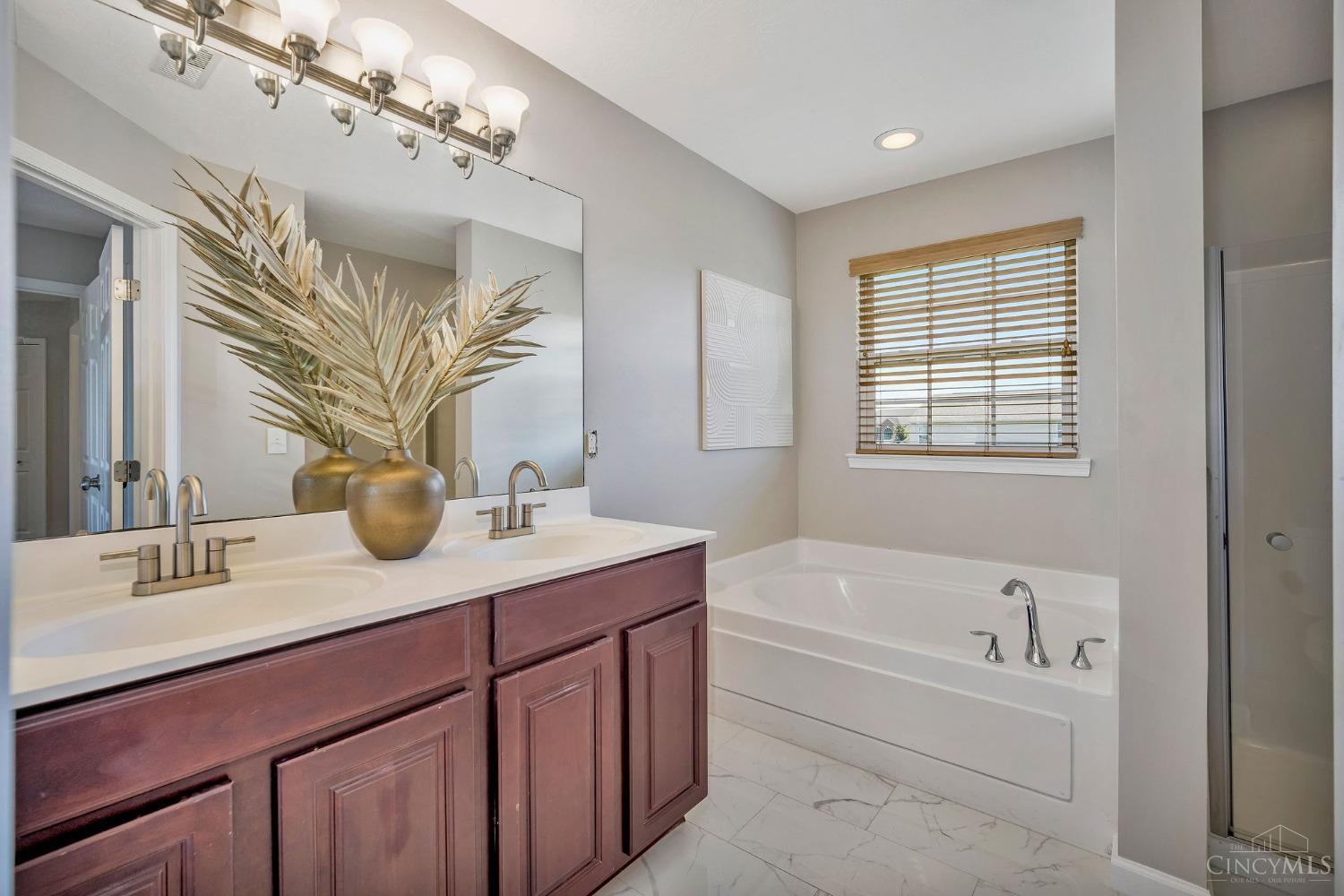 8105 Vegas Circle