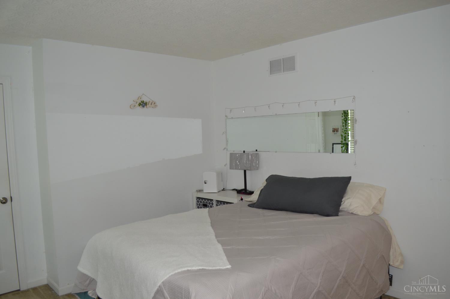 2043 Wagon Wheel Drive