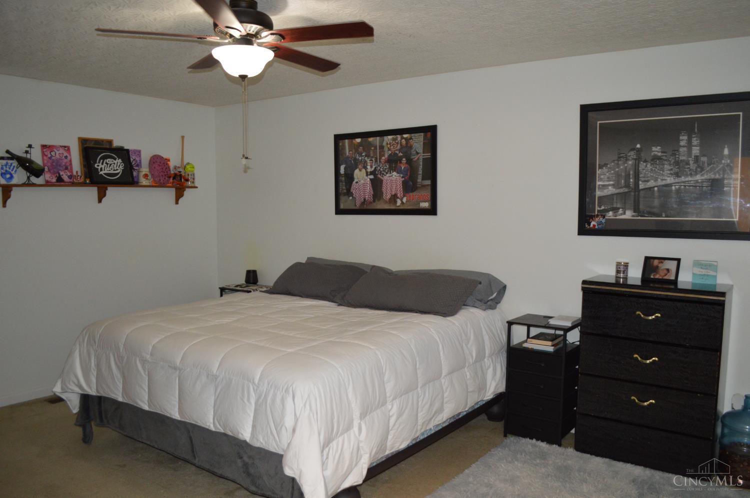 2043 Wagon Wheel Drive