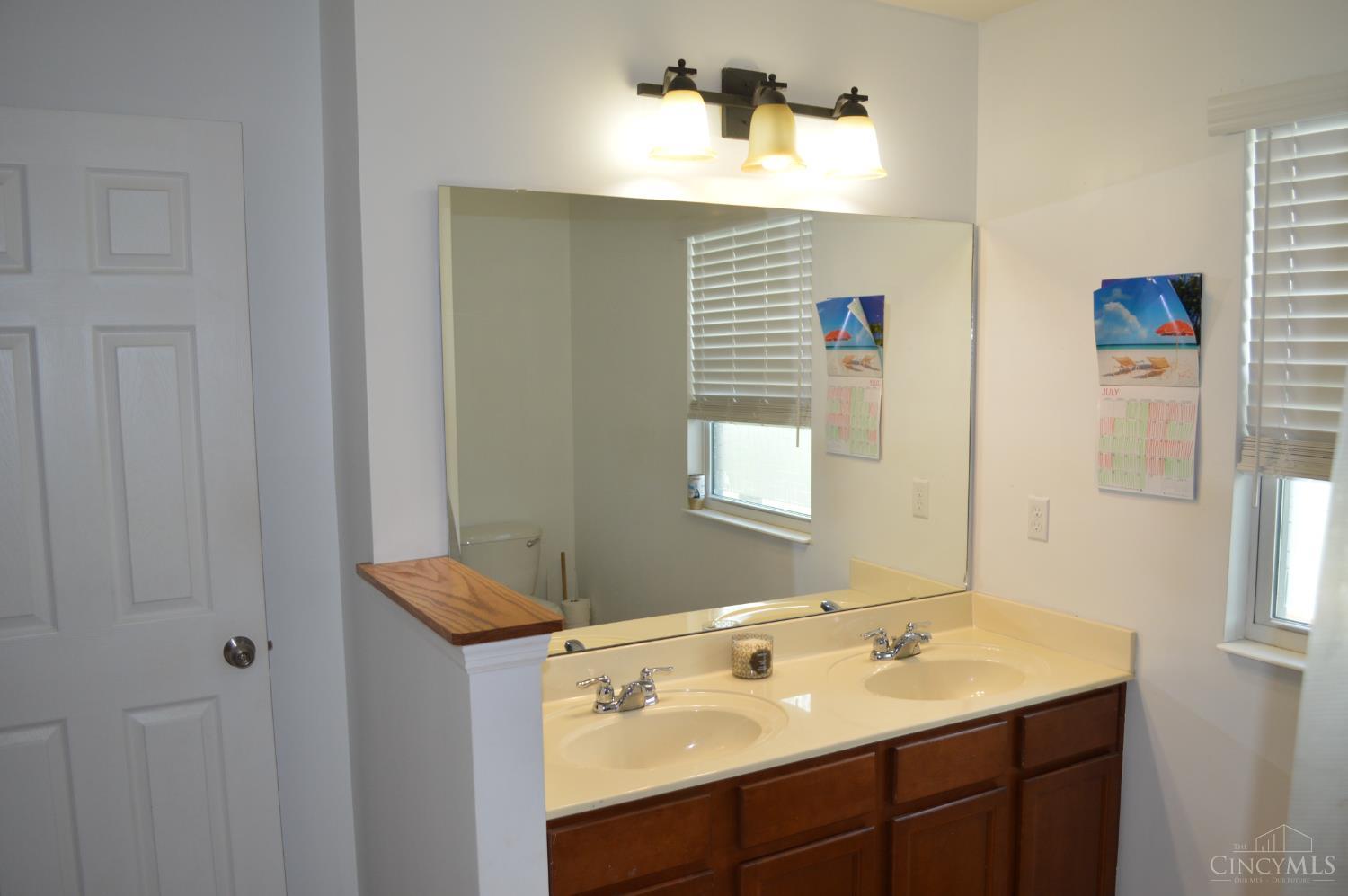 2043 Wagon Wheel Drive