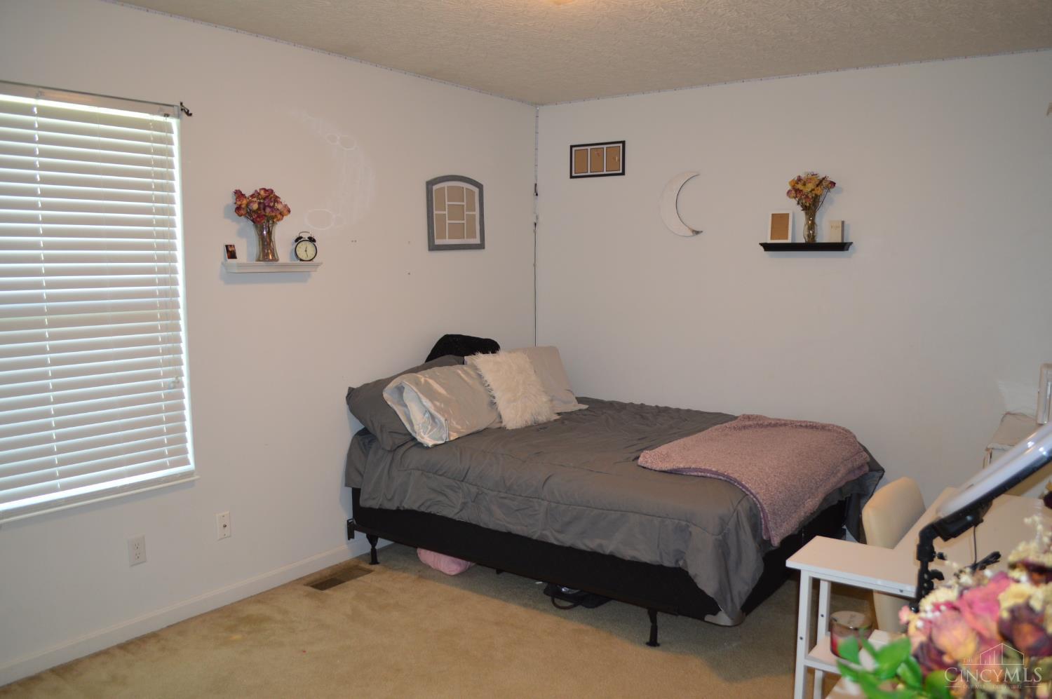 2043 Wagon Wheel Drive