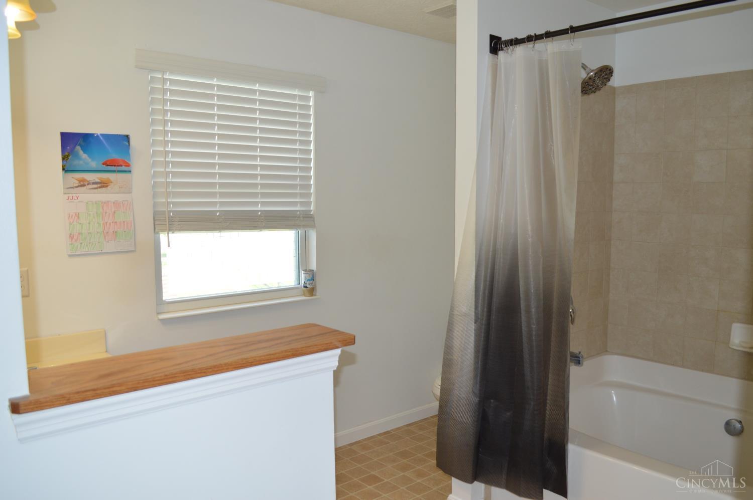 2043 Wagon Wheel Drive