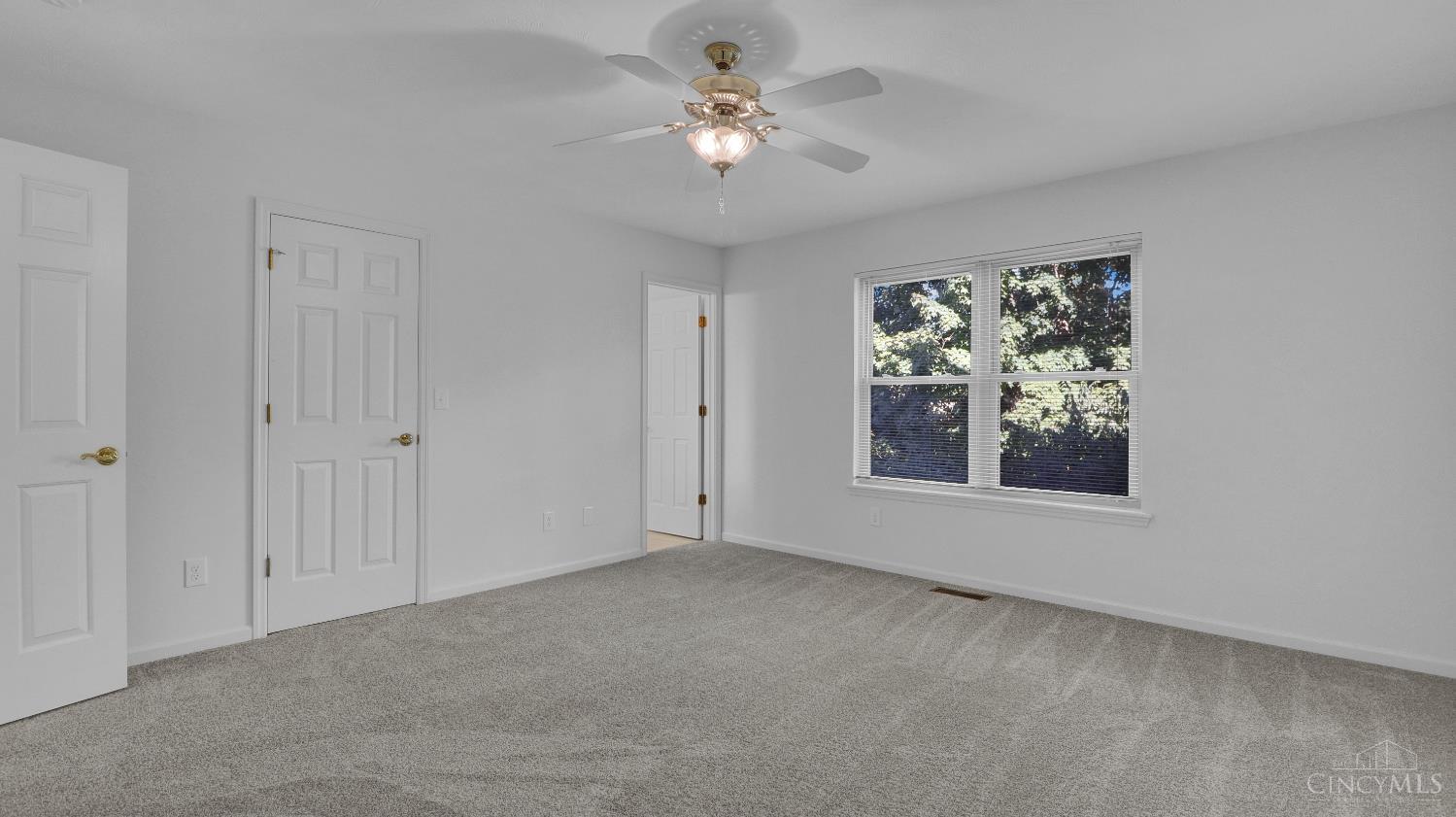 5368 Lakefront Drive