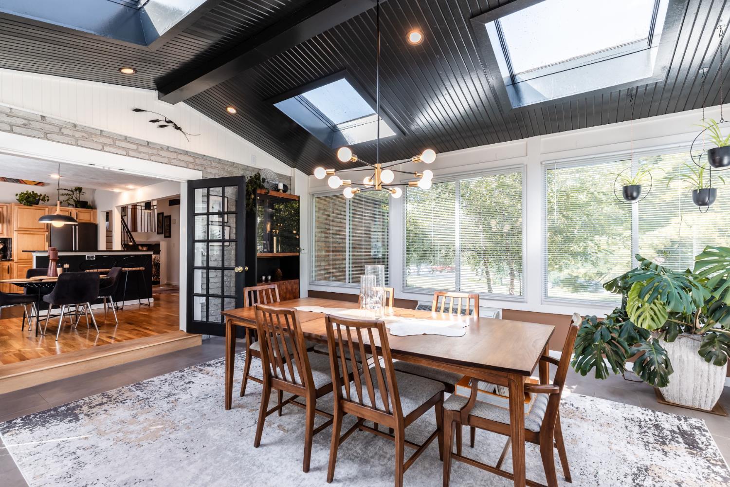 7186 Willow Oak Court