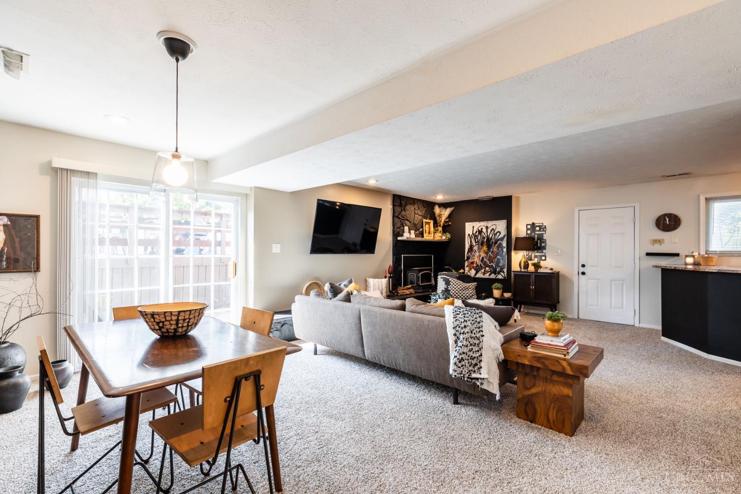 7186 Willow Oak Court