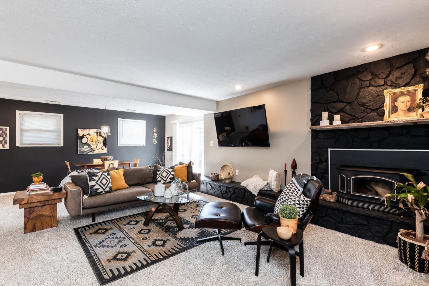 7186 Willow Oak Court