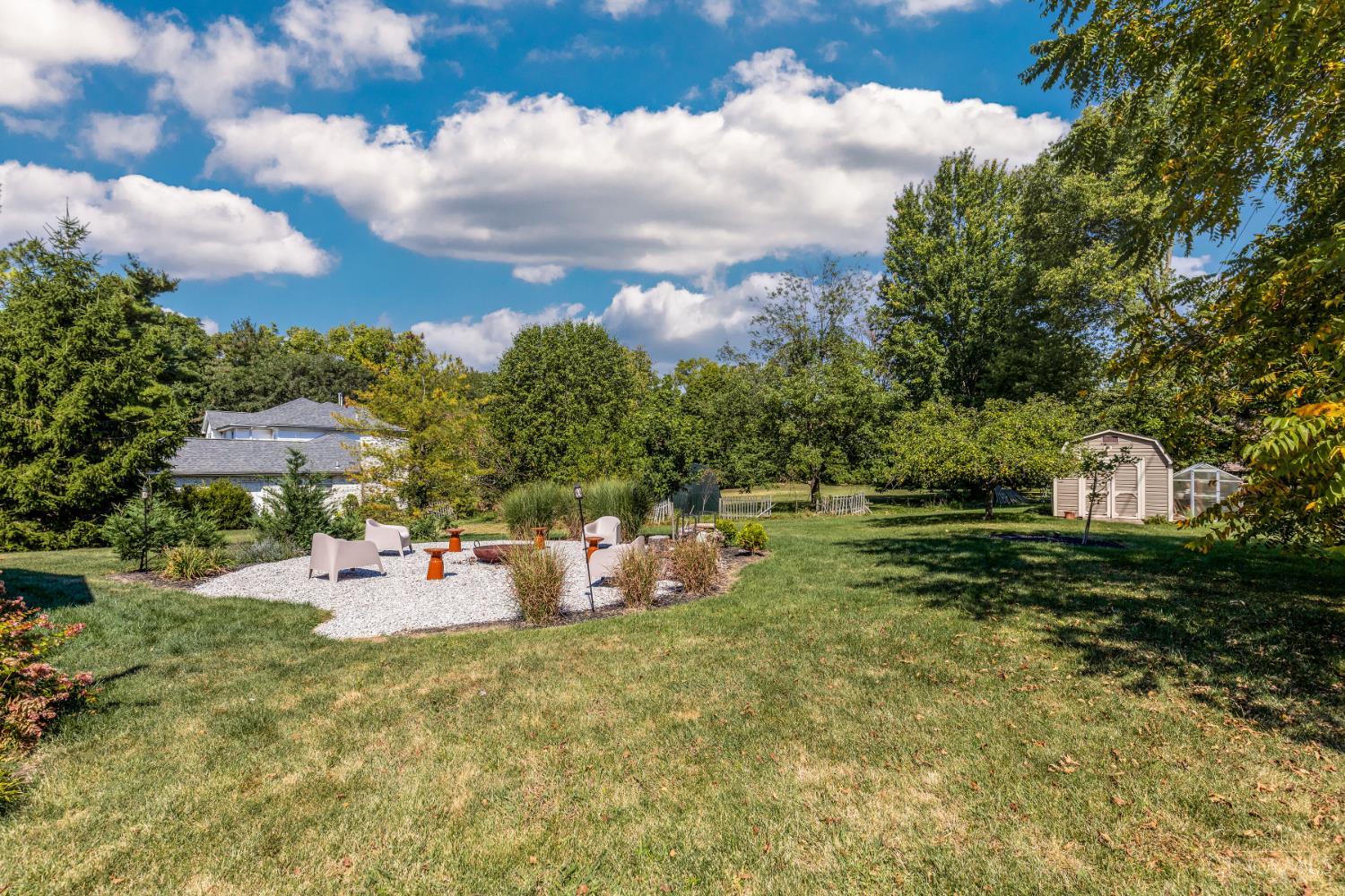 7186 Willow Oak Court