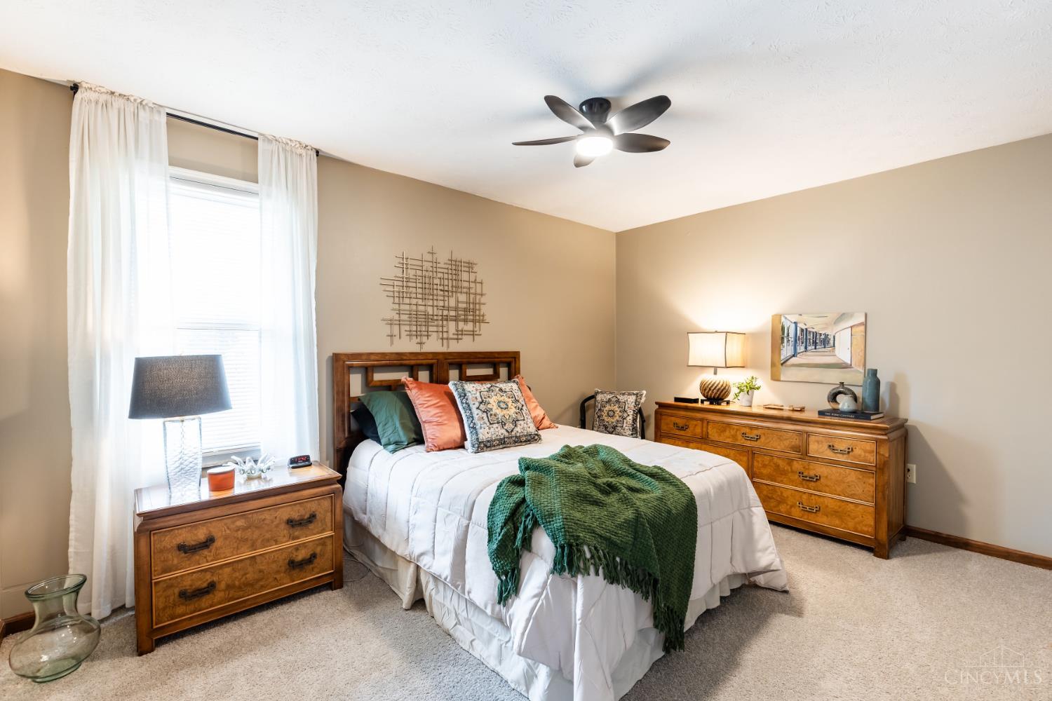 7186 Willow Oak Court