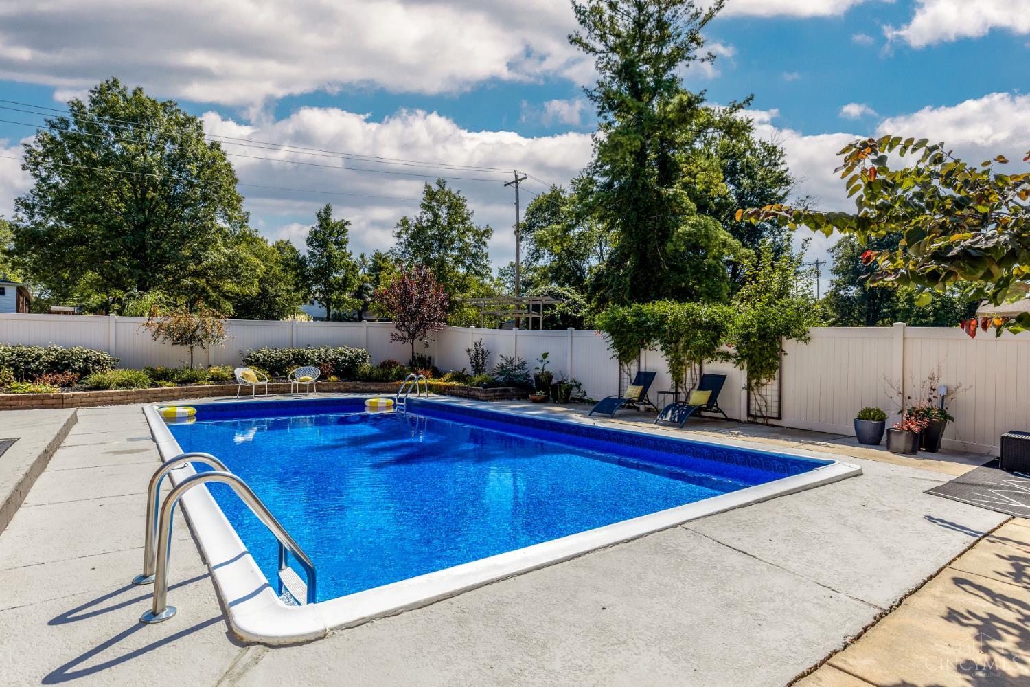 7186 Willow Oak Court