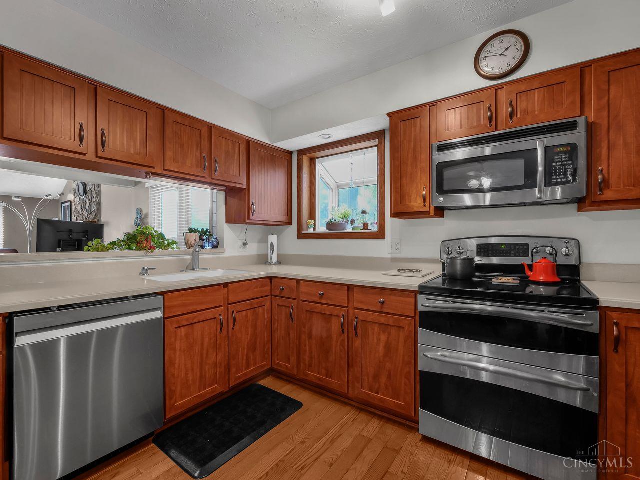 5500 Revmal Lane