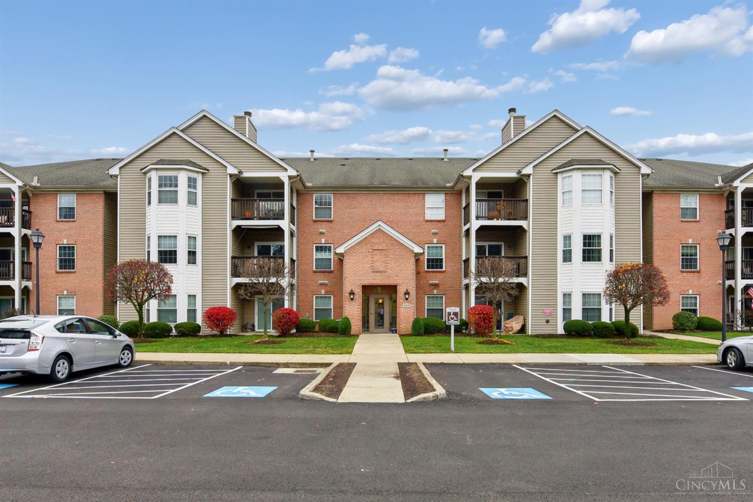 4341 Regency Ridge Ct 201