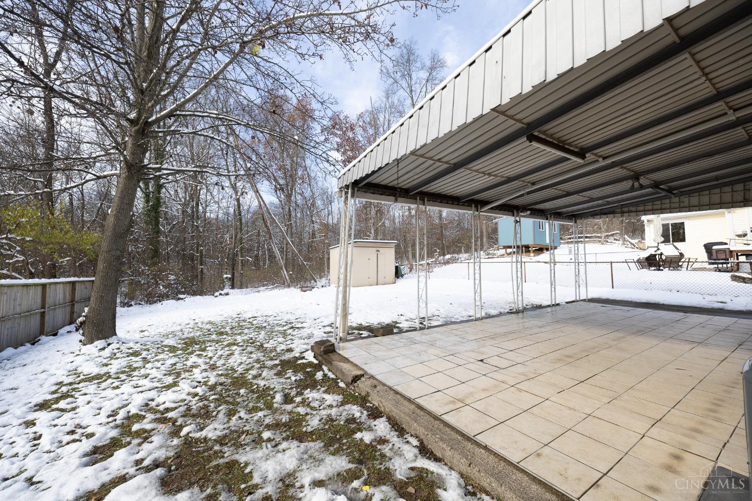 3041 Westknolls Lane