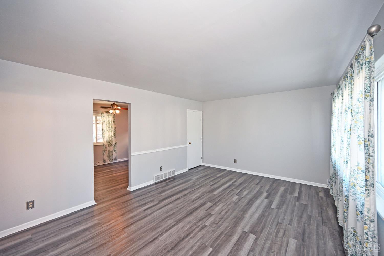 3041 Westknolls Lane