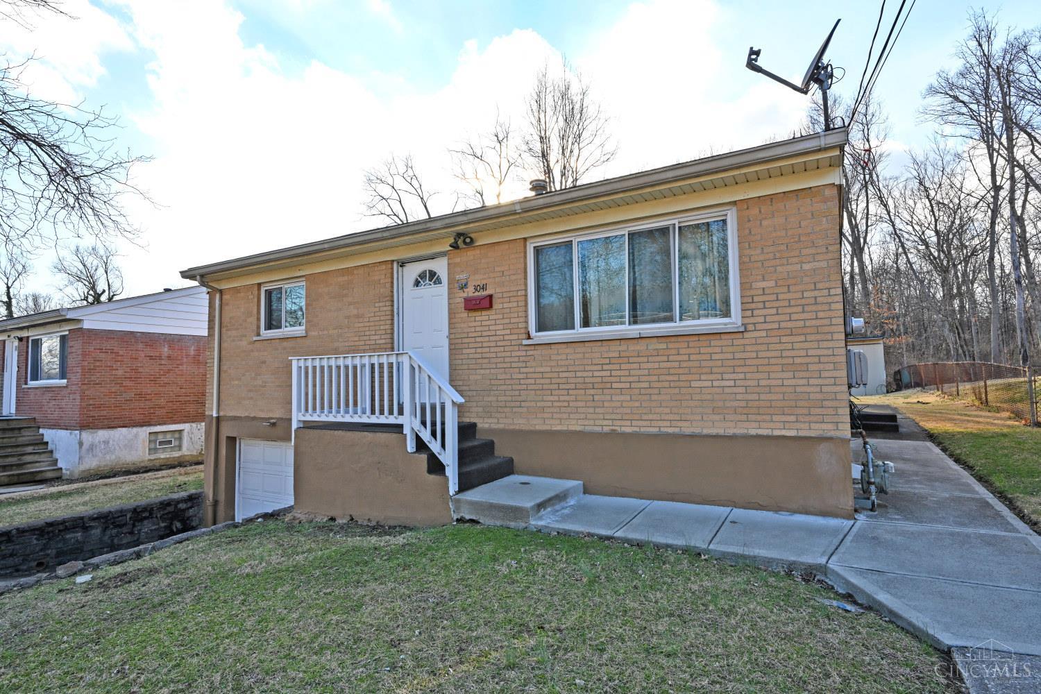 3041 Westknolls Lane