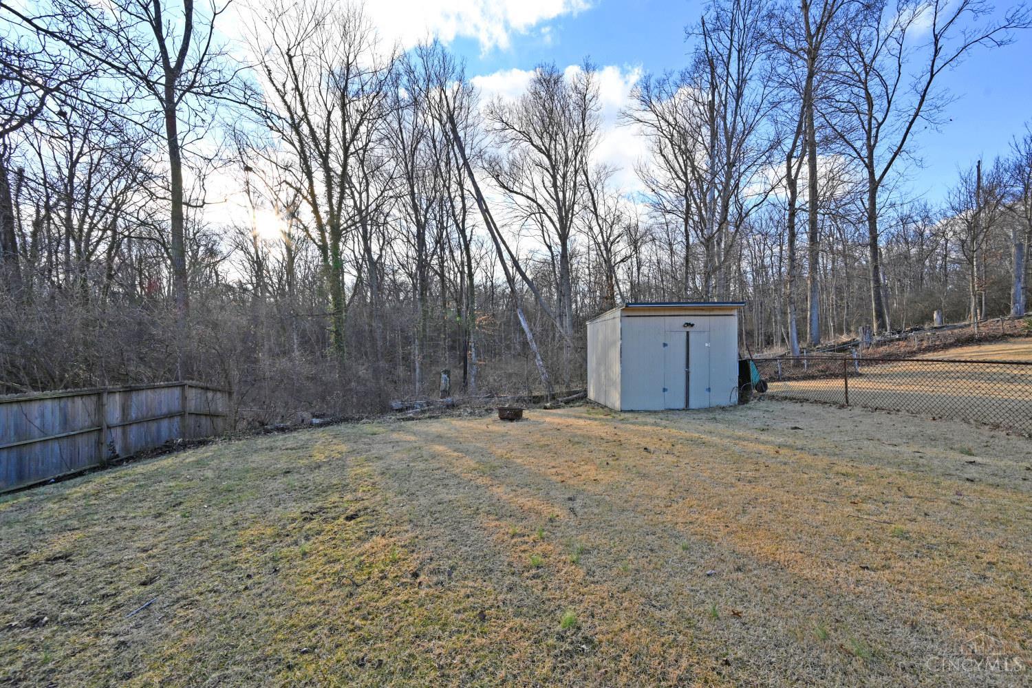 3041 Westknolls Lane