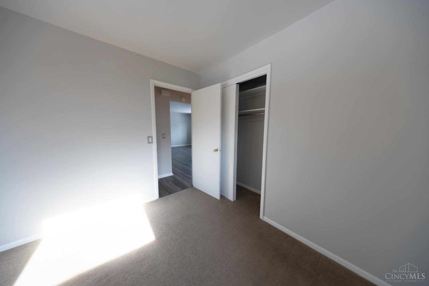 3041 Westknolls Lane