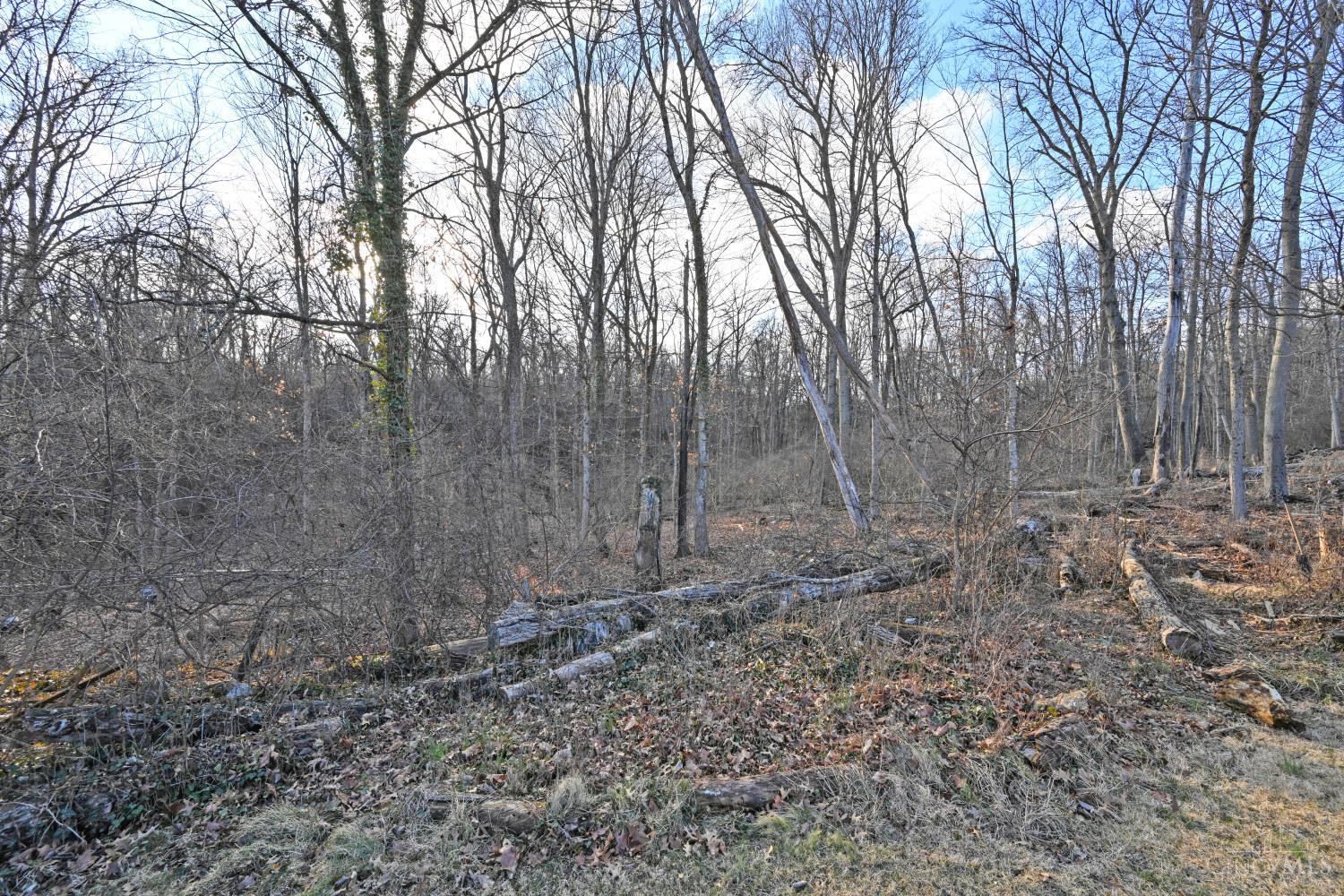 3041 Westknolls Lane