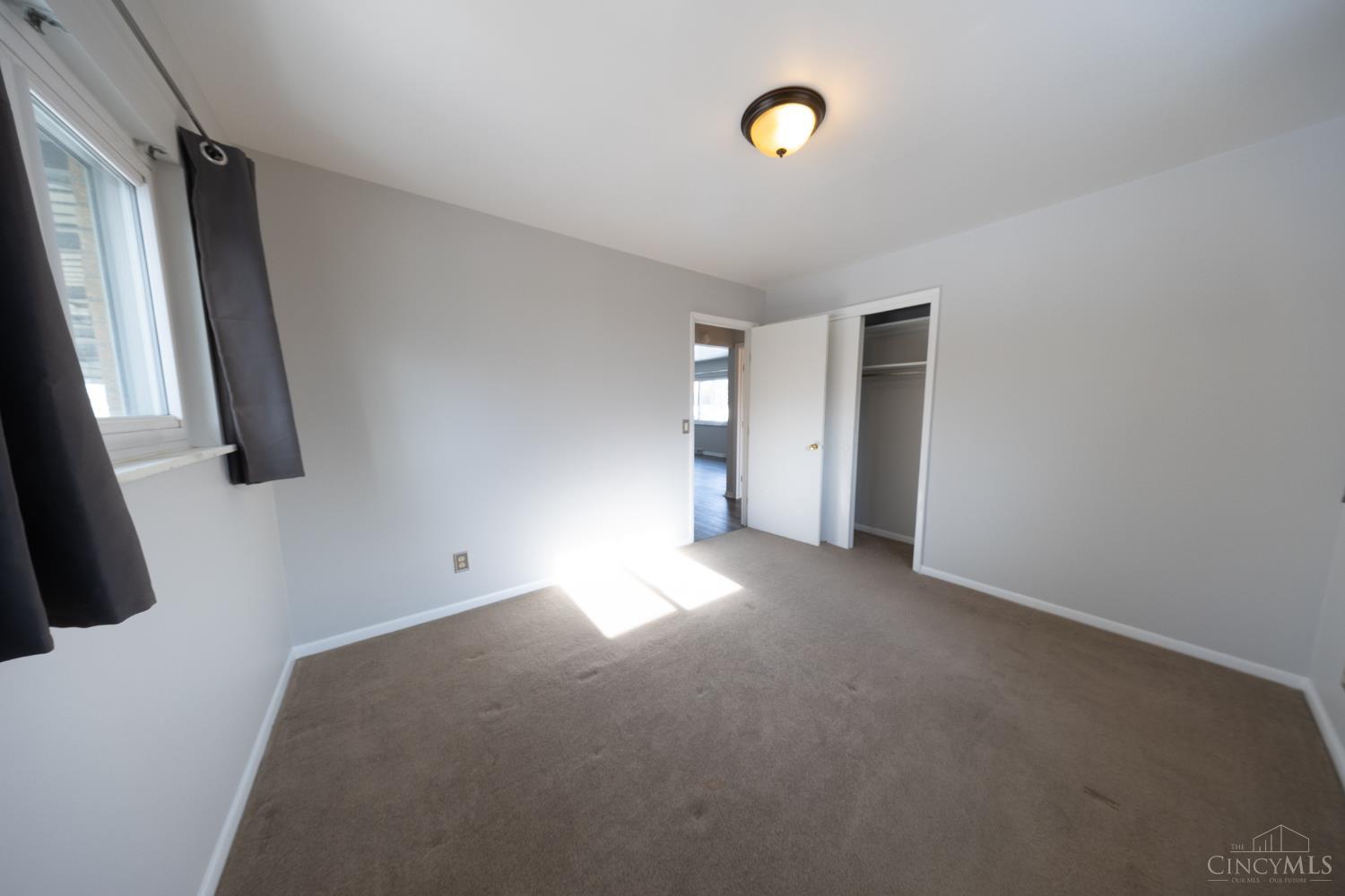 3041 Westknolls Lane