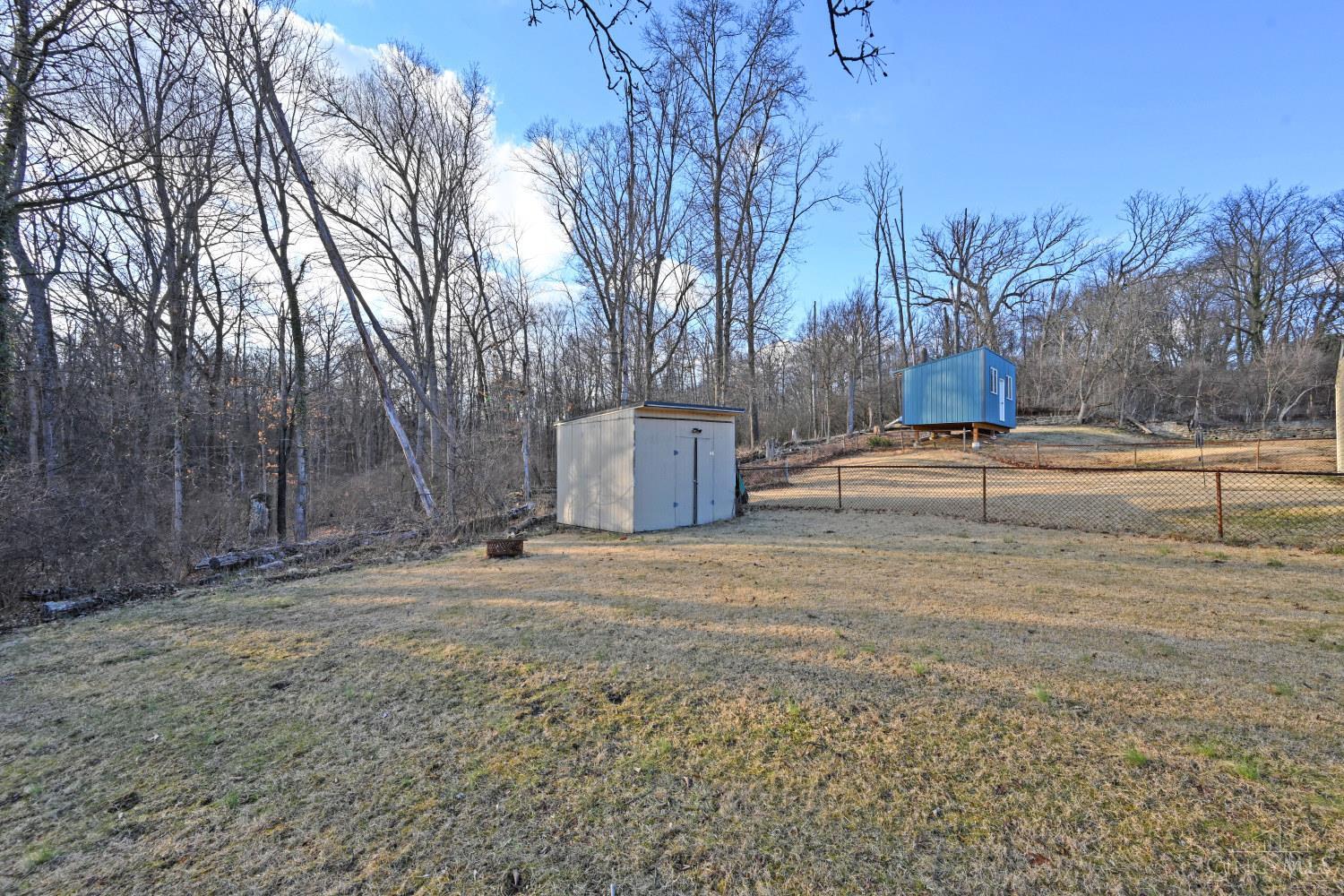 3041 Westknolls Lane