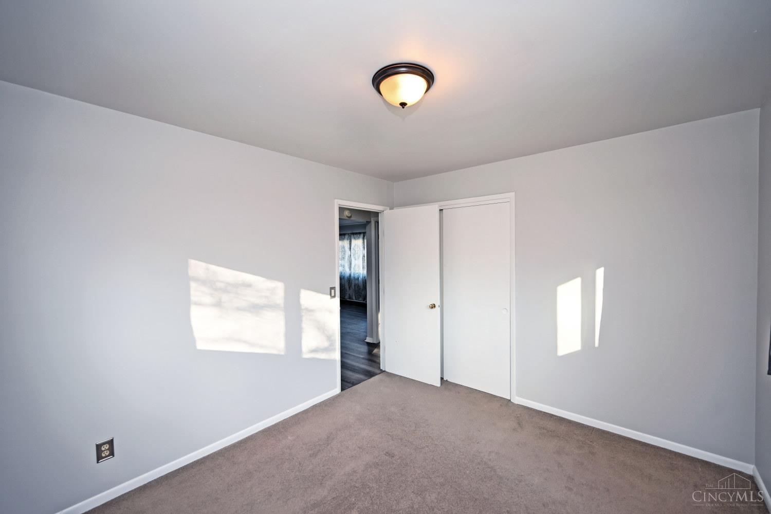 3041 Westknolls Lane