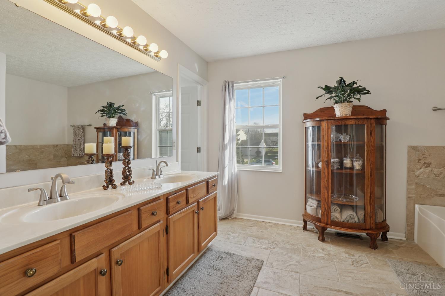 4591 Ellsberry Court