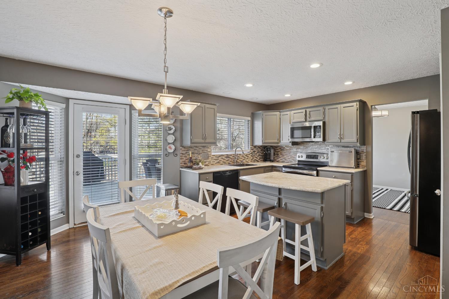 4591 Ellsberry Court