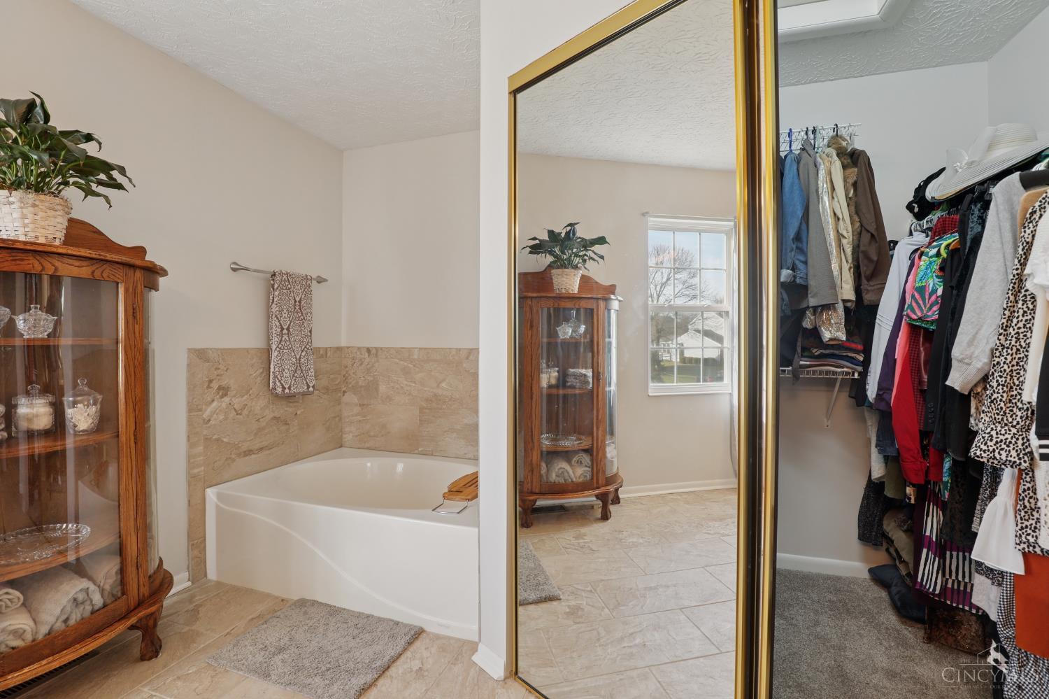 4591 Ellsberry Court