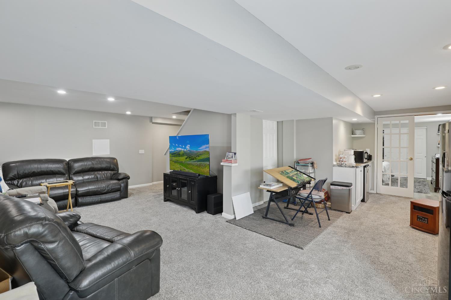 4591 Ellsberry Court