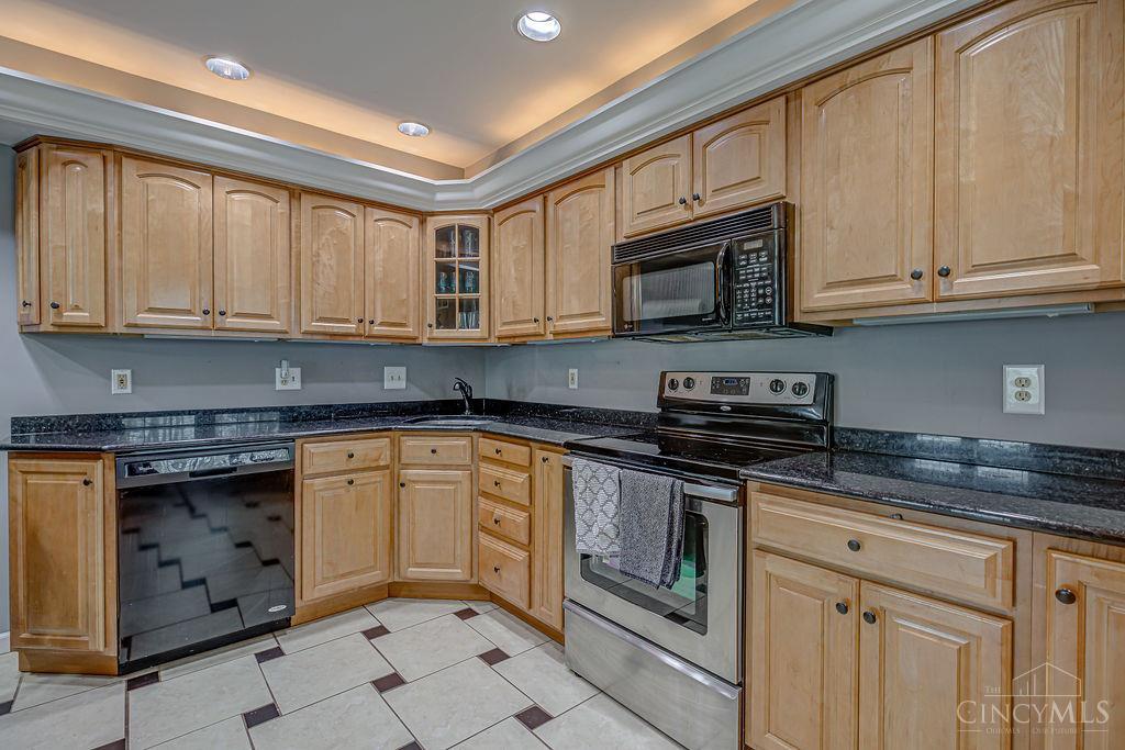 6142 Cleves Warsaw 4