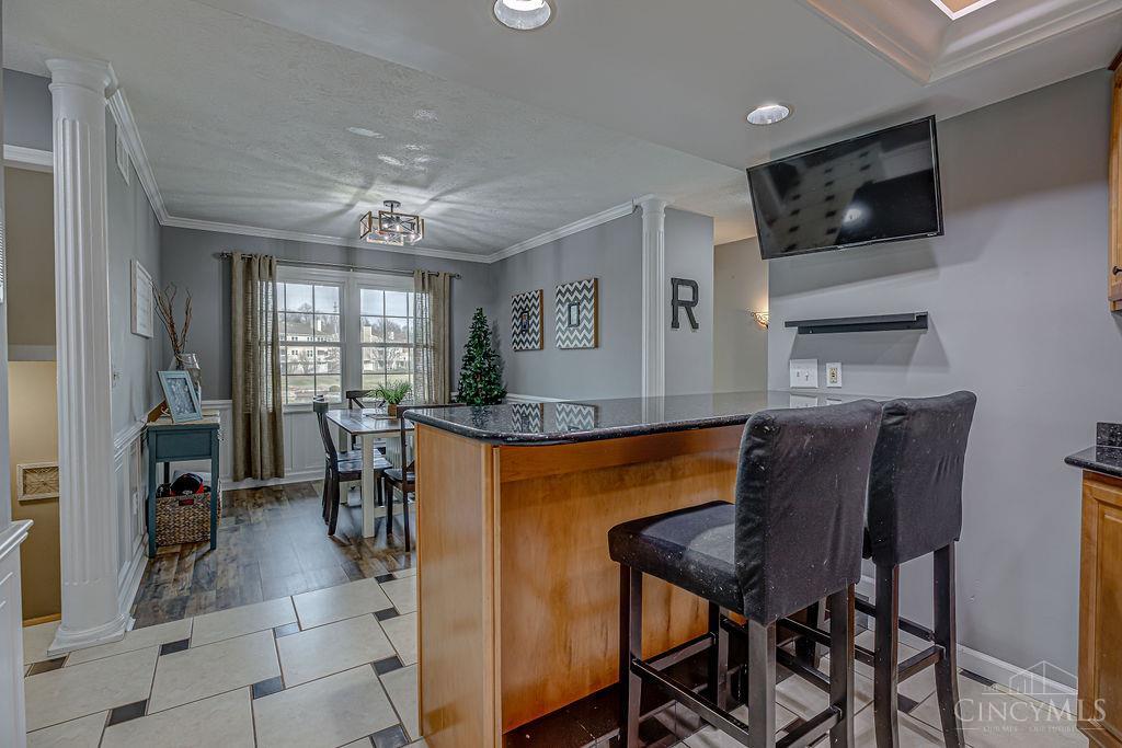 6142 Cleves Warsaw 4