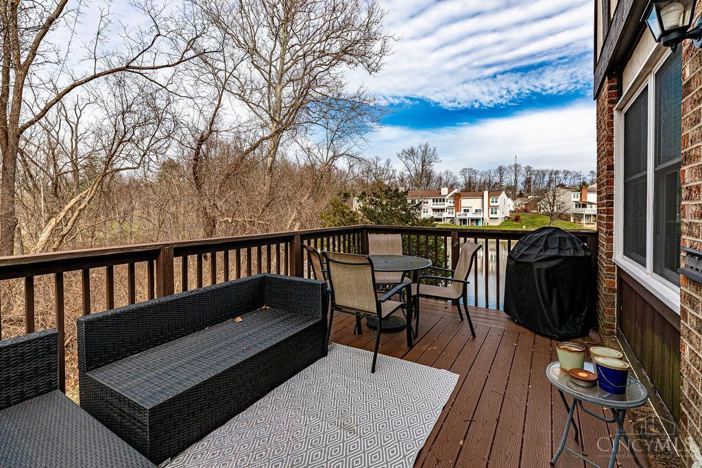 6142 Cleves Warsaw 4